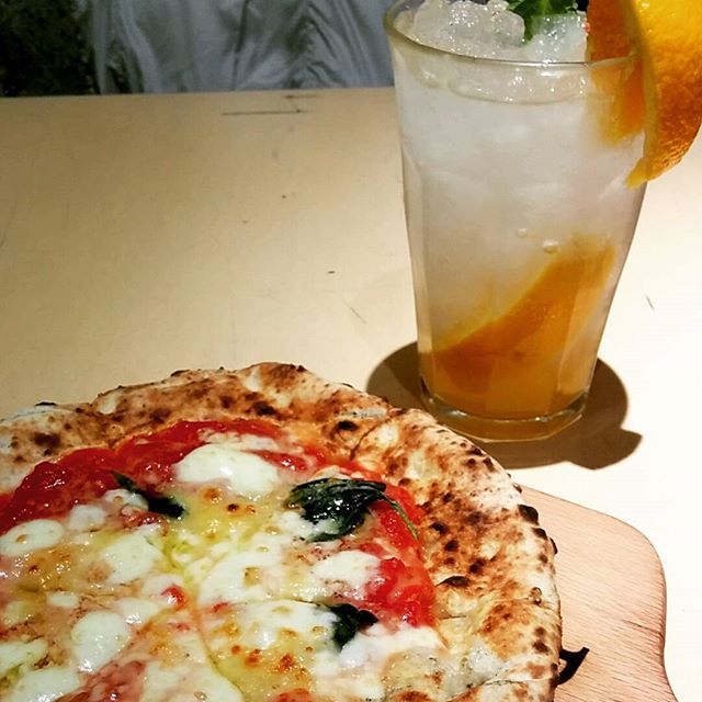 PIZZA FORNO CAFEのマルゲリータ